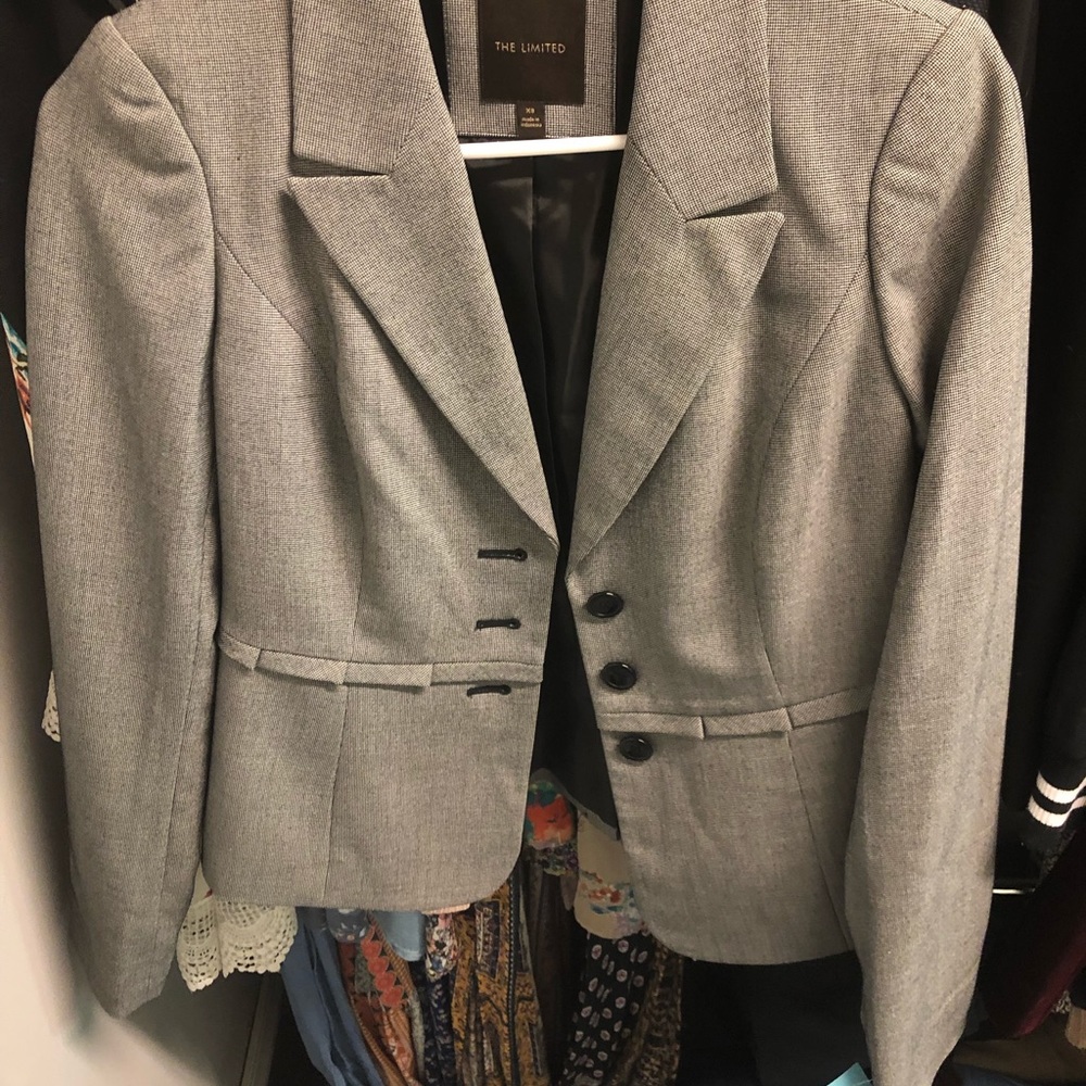 The limited women’s xs blazer